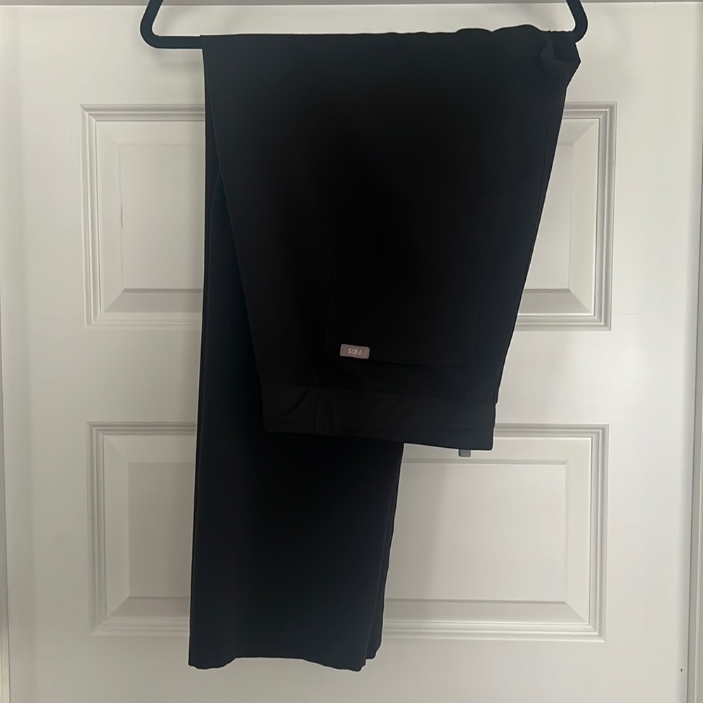 Figs black Livingston regular length, XL